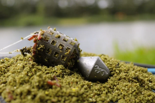 Browning - Feederkorven Xenos Feeder Slow Sinking - Browning 4 Browning - Feederkorven Xenos Feeder Slow Sinking - Browning - Afbeelding 4