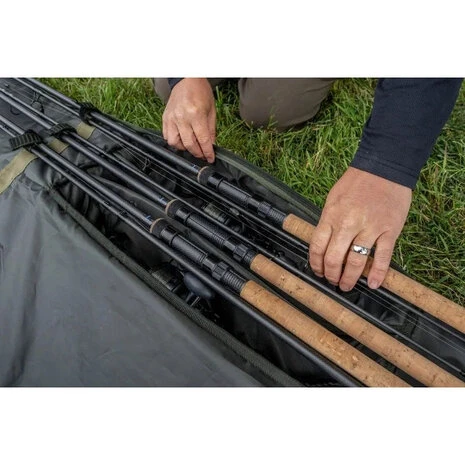 Korum - Transition 3 Rod Holdall 198cm - Korum 4 Korum - Transition 3 Rod Holdall 198cm - Korum - Afbeelding 4